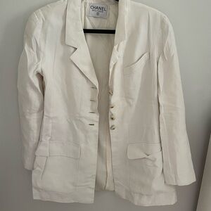 Vintage linen Chanel blazer